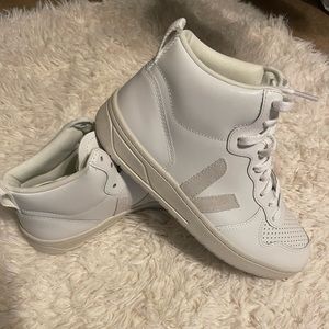 Veja Minotaur High Top Sneaker